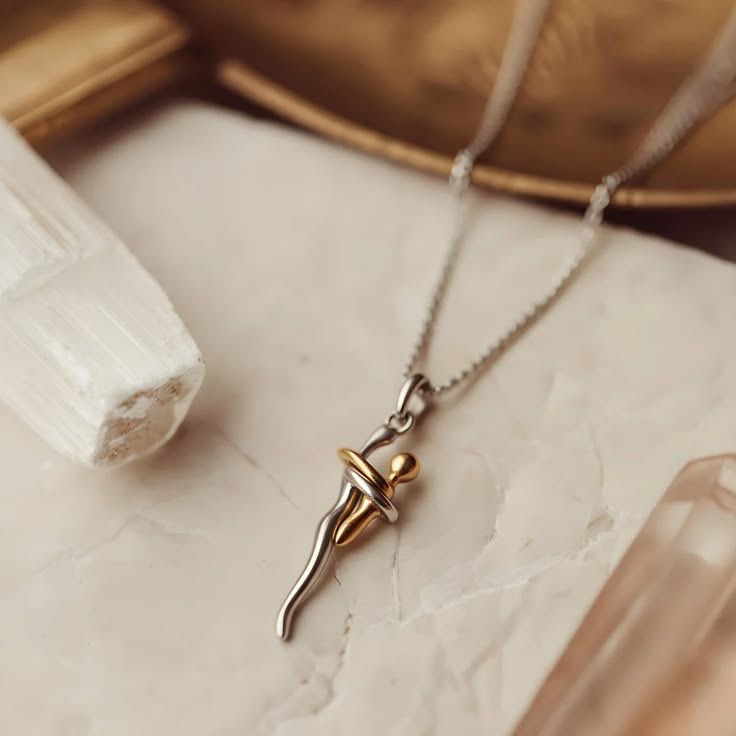 El Collar Que Representa el Amor Más Grande del Mundo: Madre e Hijo
