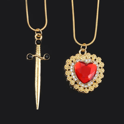 Dúo de Collares Corazón y Espada de Plata – Amor que da fuerza, fuerza que enamora