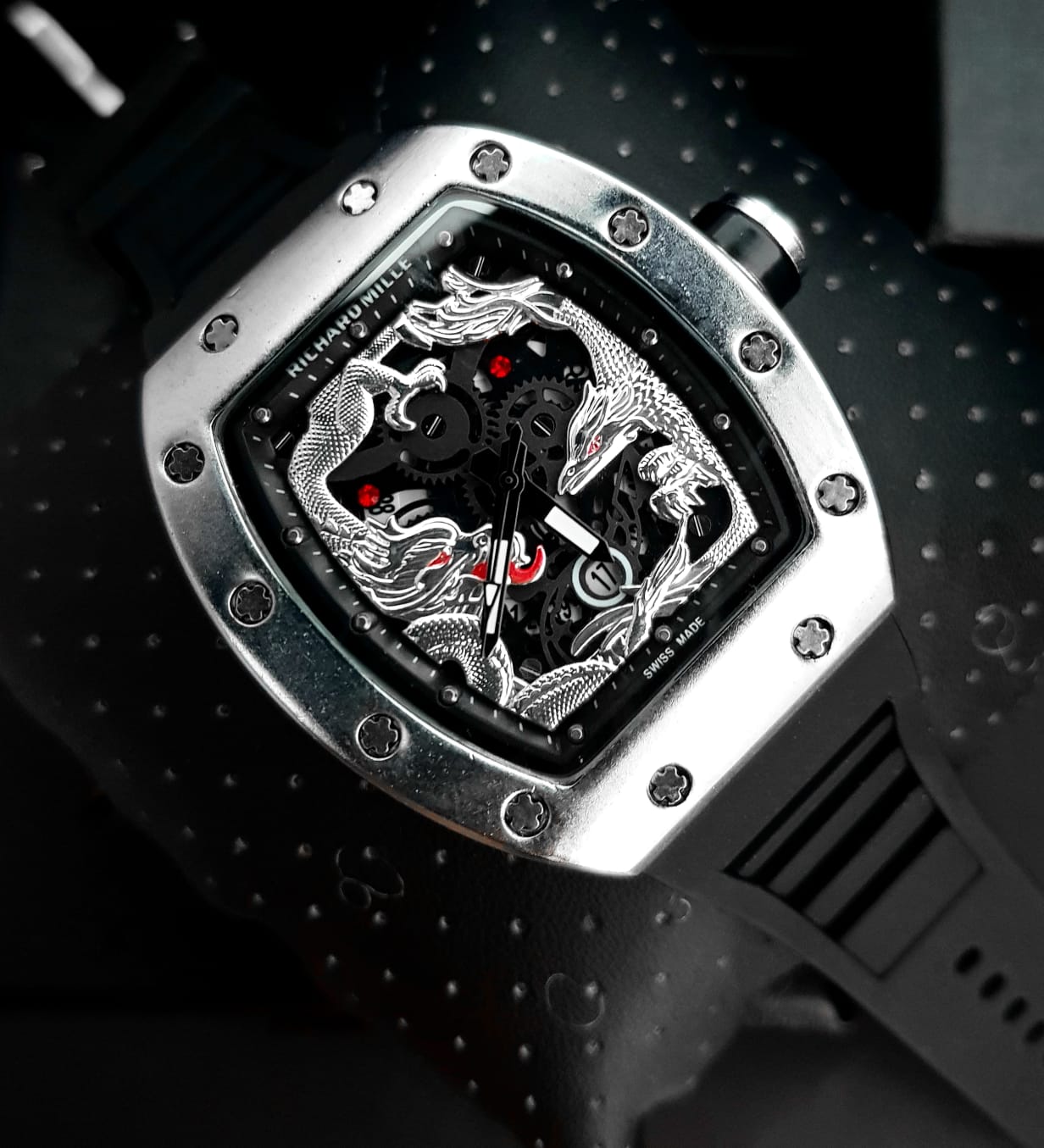 La excentricidad y elegancia en un reloj: Nuevo Richard Mille New Dragon.