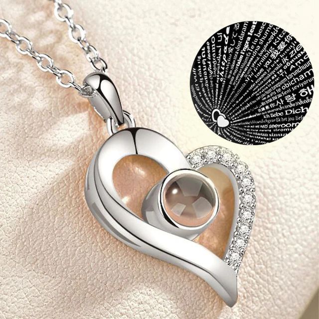 Collar “Te Amo en 100 Idiomas” – Un detalle que habla el lenguaje del amor